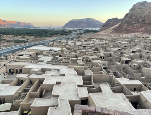 Under Las palmas ALula