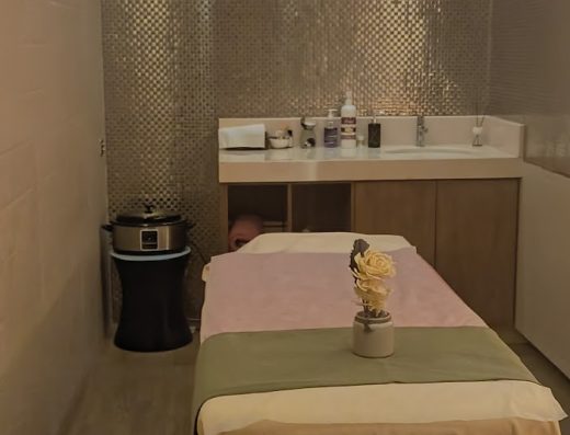 Asian Pilipino massage