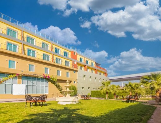 Golden Ship Hotel