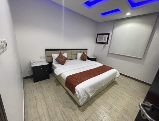 Rose Hotel Suites