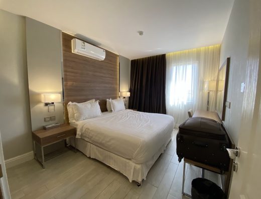 قولدن سكوير طريق الرياض Golden Square